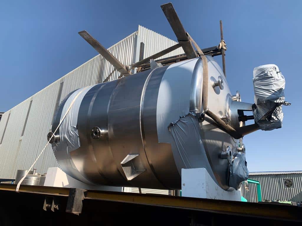 Shiny Shiny 5,000lt Stainless Steel Vessel – Loaded and Heading Home !!! This Little Guy will be Responsible for Chemical Mixing.